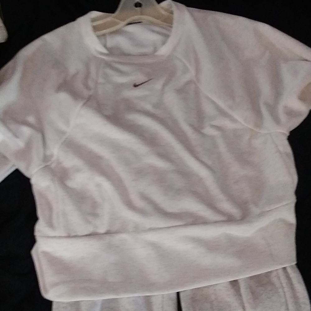 Nike sweat Shirt & Pants
